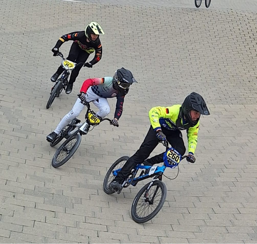 Erfolgreicher Bundesliga-Auftakt in Leopoldshöhe für die Ahnataler Sportler